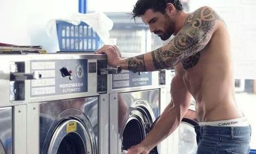 Quando lavare i vestiti che indossiamo